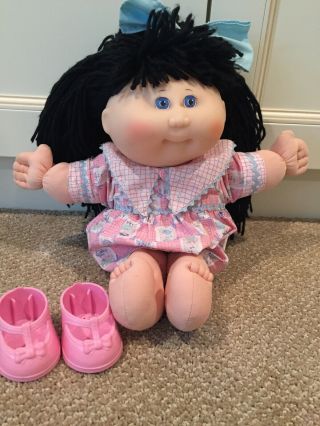 Cabbage Patch Doll 1995 17 Inch Doll