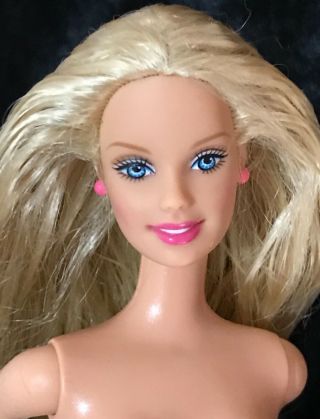 Blonde Mattel Barbie Doll Cc - 42