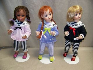 Jan Mclean Mandy,  Milly,  & Molly Best Friends Set Of 3 Porcelain Dolls W/ Stands