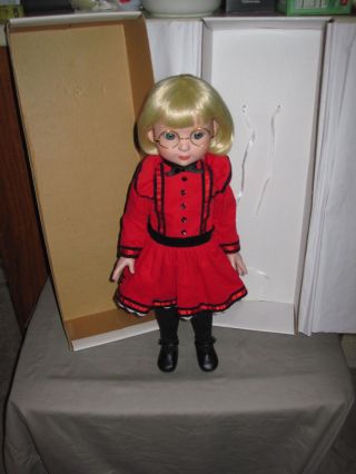 Tonner Doll Co.  18 Inch Ann Estelle Doll Calender Girl W/ 2 Outfits Halloween