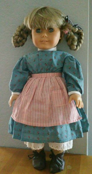 Retired Pleasant Company American Girl Kirsten Larson Doll In Outfit