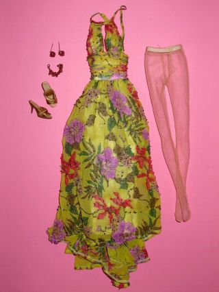 Tonner - Miami Beach Beauty Brenda Starr 16 " Fashion Doll Outfit