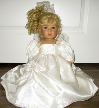 21.  5” Gotz Limited Dolls Elizabeth Linder Angel Nicola 1999 Doll 21.  5 " Tall