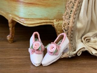 Artisan Miniature Dollhouse Vintage The Dolls Cobbler Ladies Pink Leather Shoes