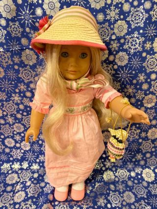 Retired American Girl Doll Caroline W/accessories Box And Book