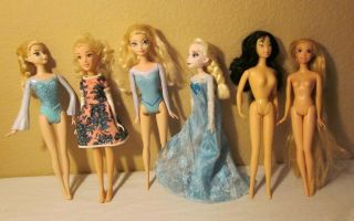 Disney - Princess Barbies - Doll Set 6 - Frozen - Rapunzel
