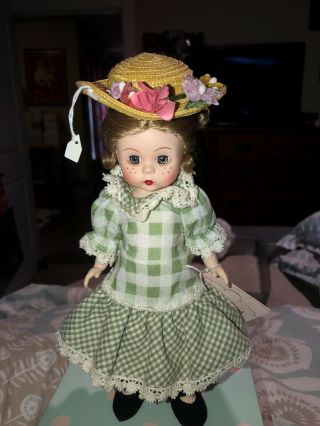 Htf Madame Alexander Doll,  " Minnie Pearl " 51825