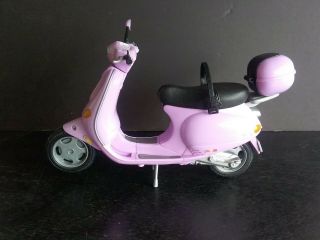 2002 Mattel Barbie Vespa Scooter -