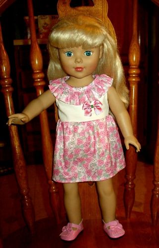 Madame Alexander Girl Doll 18 In Blond Hair Blue Eyes