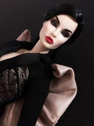 Fashion Royalty Integrity Fabulous Life Rayna Luxe Life Doll W/ Partial Outfit.