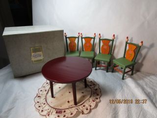 Mary Englebreit Ann Estelle Table And Chairs
