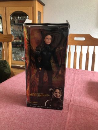 Barbie Collector The Hunger Games Mockingjay Part 2 Katniss Black Label Read