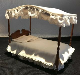 Miniature Canopy Bed w/ Linens 7” X 4 1/4” X 6 2