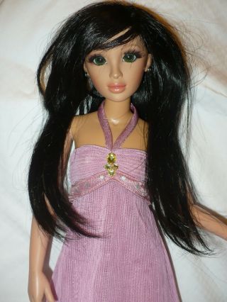 Retired 2008 Hasbro Lorifina 20 " Doll Black Hair/wig Green Eyes Lilac Dress
