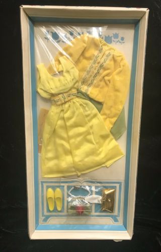 Vintage Remco Judy Littlechap 1104 Yellow Party Dress Accessoies For Doll Nrfb