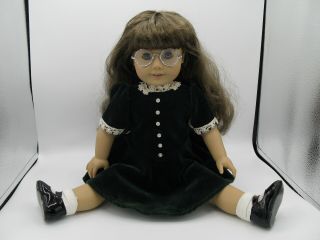 American Girl Doll Molly Mcintire Pleasant Company " Retired "