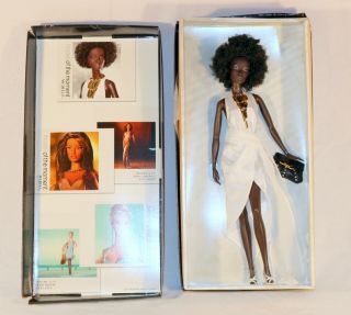 Nichelle Barbie Urban Hipster Model Of The Moment 2004