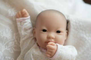16 " Asian Vinyl/cloth Berenguer Baby Doll