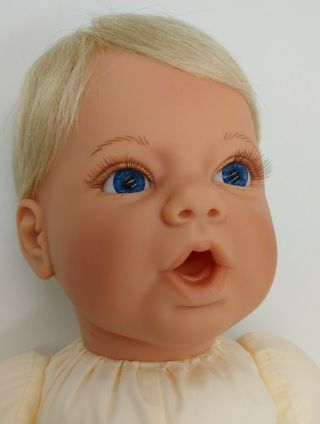 Lee Middleton Reva Blonde Blue Eyed Boy Lifelike Baby 19 " Doll & Acc.  Cm - Nb 2431