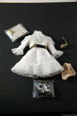 Integrity Toys Fashion Royalty Nuface Giselle D.  Majesty Complete Outfit Only