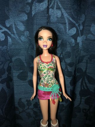 Barbie My Scene Fashion Cuties Delancey Dark Hair By Mattel