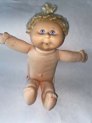 Hasbro Cpk Cabbage Patch Kids My Own Baby Curly Blonde Hair Cries Vtg 1991