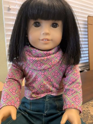 American Girl 18 " Doll Ivy Ling With Outfit/pierced Ears
