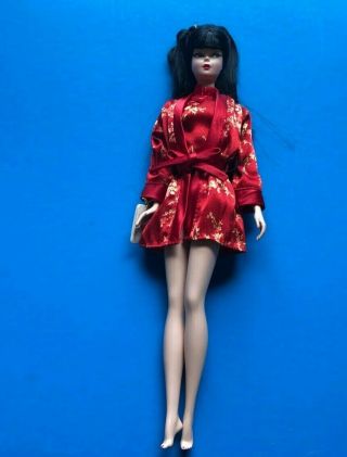 2004 Silkstone Chinoiserie Red Moon Barbie Doll Long Black Hair No Box