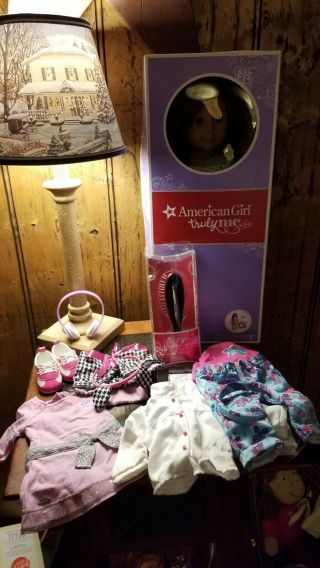 American Girl Truly Me Doll 29 Brown Hair W/clothes And Accessories