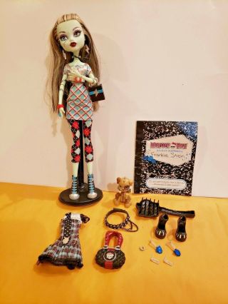 Frankie Stein With Extra Outfit 1st First Wave Monster High 12 " Inch Doll W Pet