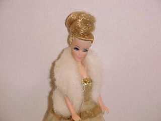 Dawn Modeling Agency Denise In Gold Go Round 1972 Topper Toys 11c