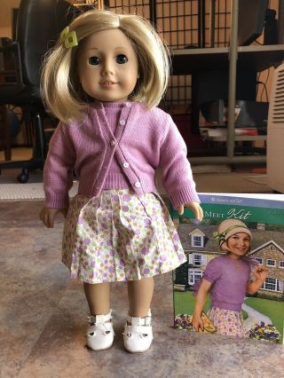 American Girl Doll Kit Kittredge,  Retired Meet Outfit And Book -