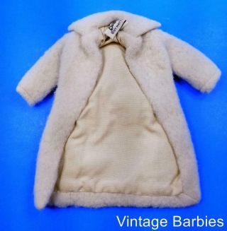Barbie Doll Peachy Fleecy 915 Coat Minty Vintage 1960 