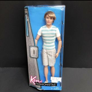2011 Barbie Life In The Dreamhouse Ken Fashionistas Doll X2266 Articulated Ken