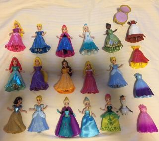 Disney Princess Magic Clip Magiclip 15 Dolls Dresses Plus Bonus Dresses