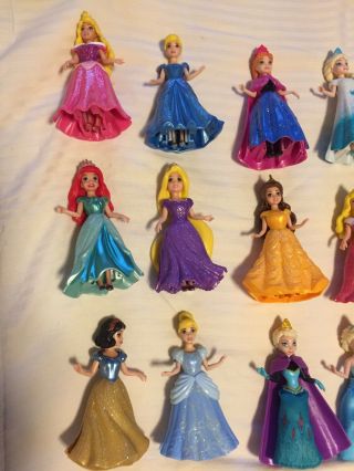 Disney Princess Magic Clip Magiclip 15 Dolls Dresses Plus Bonus Dresses 2