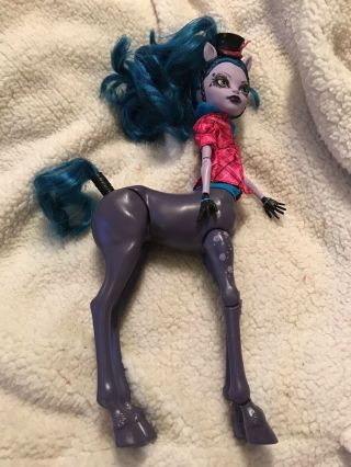 Monster High - Freaky Fusion - Avea Trotter Doll Horse Centaur Mattel