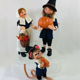 Annalee 2005 Thanksgiving Pilgrims Man Woman Mouse Fall Decor Dolls Figurine 11 "