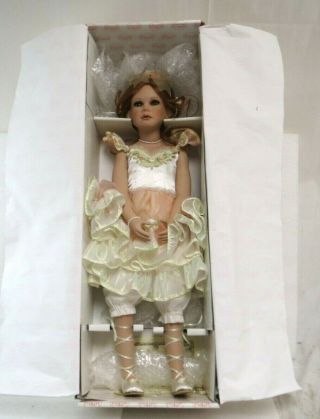 Show Stoppers Seirra Doll By Florence Maranuk Porcelain 30/1500 28 "