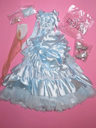 Tonner - A Princess Mood 16 " Ellowyne Wilde Fashion Doll Outfit