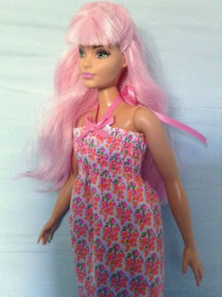 Curvy Barbie Doll - Pink Hair,  3 Dresses,  Shoes,  Necklace,  Boa Never Played With