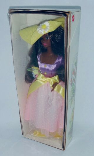 1995 Avon Exclusive Spring Blossom African American Barbie Doll (de - Boxed)
