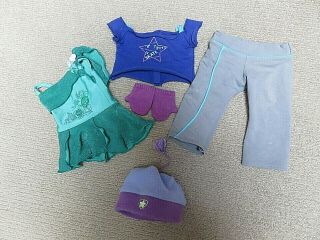 American Girl Doll Mia Practice Outfit With Extra Ice Skate Dress And Hat