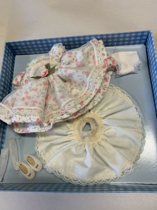 Betsy Mccall Robert Tonner 8 " Pretty And Perky Outfit