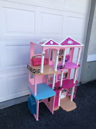 2015 Barbie Dream House 3 Story With Elevator - Disassembled Description 2