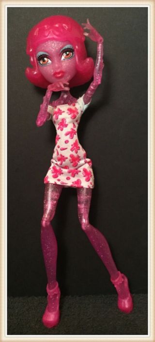Monster High Create - A - Monster CAM BLOB GIRL Doll w/ Outfit,  Shoes,  Wig 2