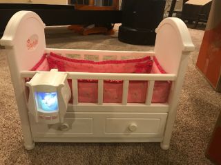 Bitty Baby American Girl Crib W/ Storage Draw And Bedding And Lullaby Lantern