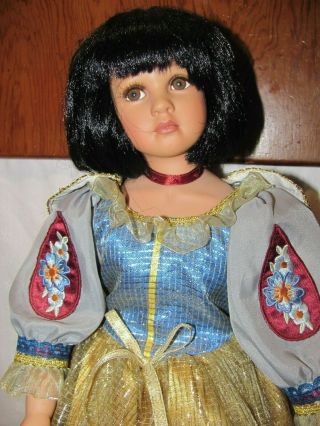 Linda Mason Paradise Galleries Snow White 20 " Vinyl Doll With Stand