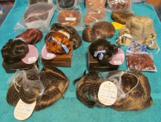 18 Old/New Stock Doll Wigs Packaged 5 - 6 To 12 - 13 Sizes Varied Styles Human Hair 3