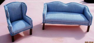 Dollhouse Miniature Artisan S.  Hoeltge - 1983 1/4th Scale Tiny Blue Plaid Sofa Set